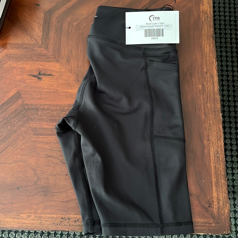 Zyia black LNT pocket hustle short